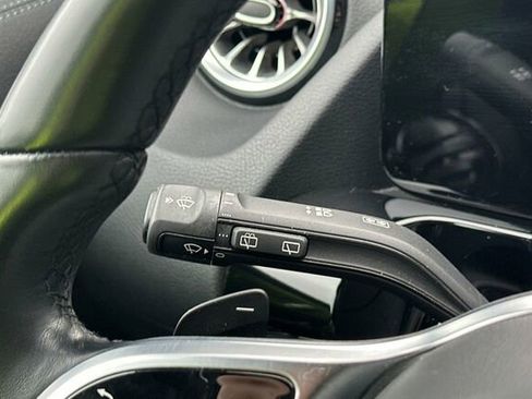 Used 2023 Mercedes-Benz GLA 250 4MATIC image 31