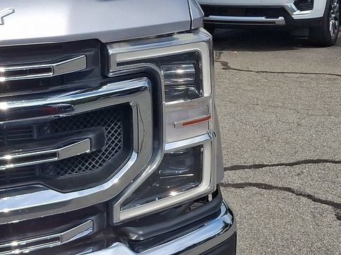 Used 2021 Ford F250 Platinum w/ FX4 Off-Road Package AWD/4WD image 9