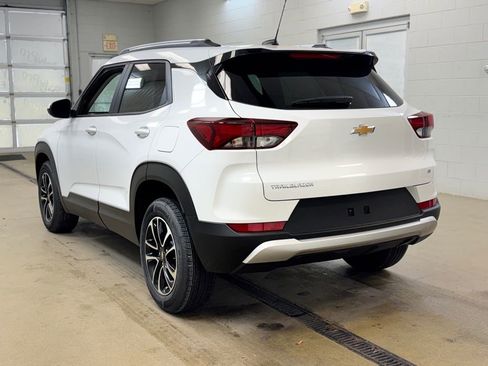 New 2026 Chevrolet TrailBlazer LT FWD image 7