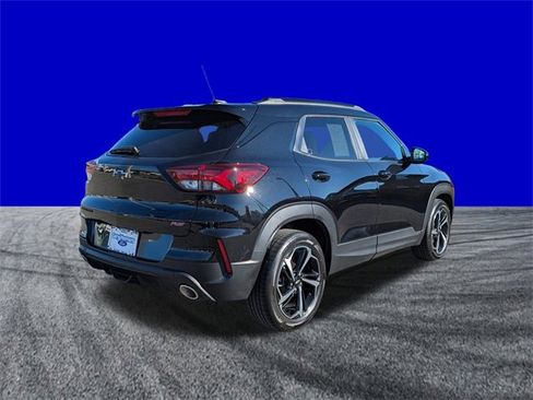 Used 2023 Chevrolet TrailBlazer RS w/ Sun and Liftgate Package image 4