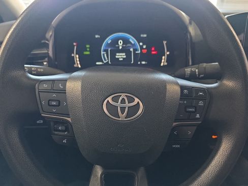 Used 2025 Toyota Camry LE FWD image 23