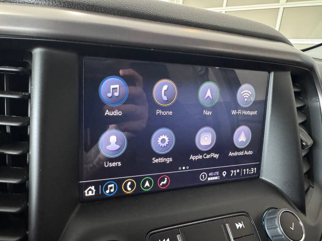 Certified 2023 GMC Acadia AT4 w/ Technology Package AWD/4WD image 19