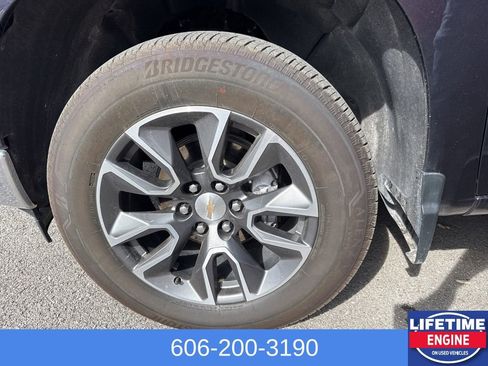 Used 2024 Chevrolet Silverado 1500 LT AWD/4WD image 13