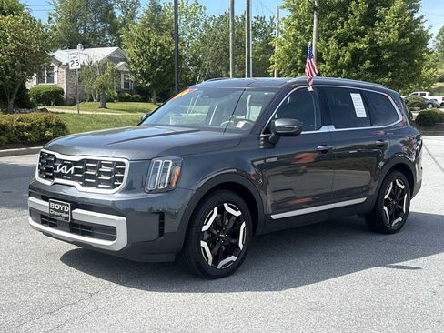 Used 2023 Kia Telluride S w/ S Sunroof Package AWD/4WD image 2