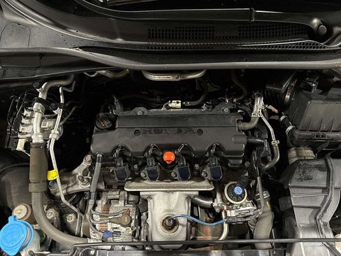 Used 2020 Honda HR-V Touring image 12