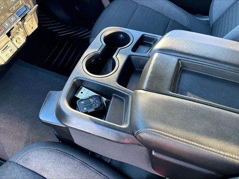 Used 2020 GMC Sierra 1500 SLE w/ SLE Value Package image 15