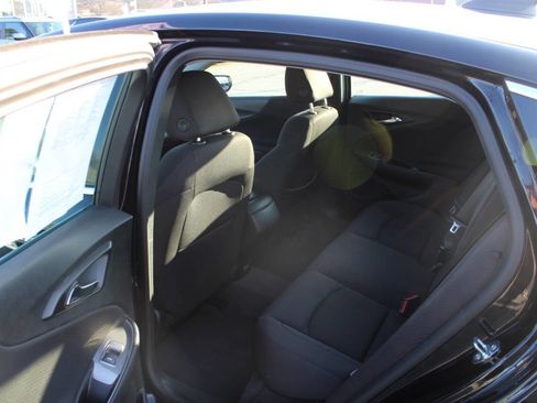 Used 2023 Chevrolet Malibu LS image 21