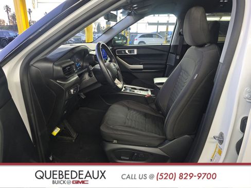 Used 2021 Ford Explorer XLT image 10