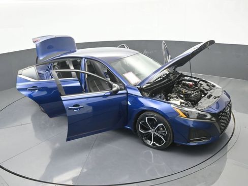 Used 2024 Nissan Altima 2.5 SR image 69