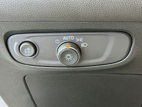 Used 2024 Buick Encore GX Preferred image 17