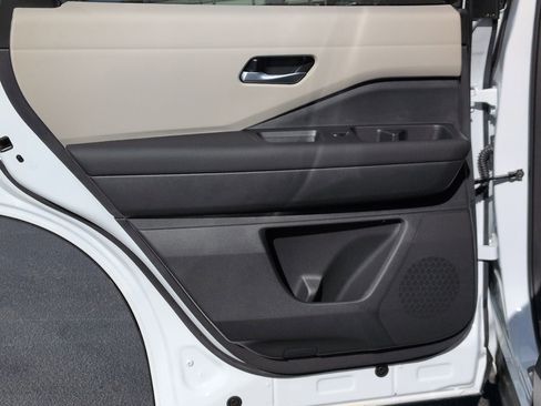 New 2026 Nissan Pathfinder SL FWD image 27