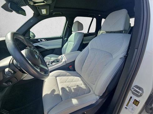 Used 2024 BMW X5 sDrive40i w/ M Sport Package image 15