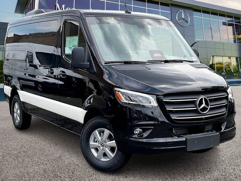 New 2025 Mercedes-Benz Sprinter 144 Cargo image 1