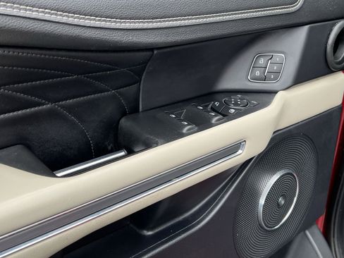 Used 2019 Ford Expedition Platinum image 15