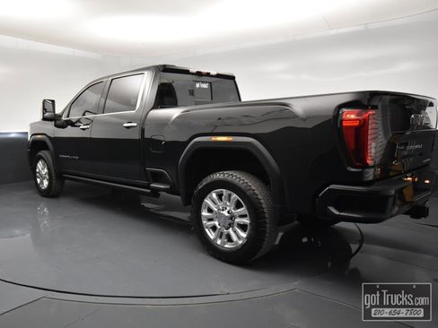 Used 2023 GMC Sierra 2500 Denali w/ Denali Ultimate Package image 4