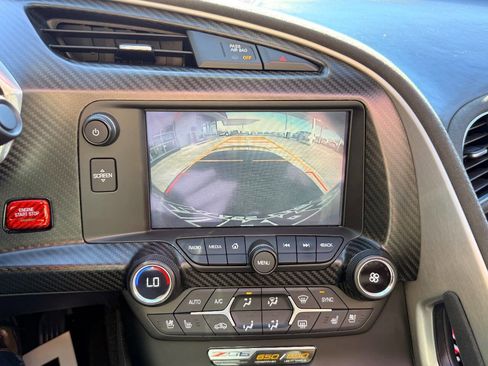 Used 2016 Chevrolet Corvette Z06 w/ 3LZ Preferred Equipment Group image 35