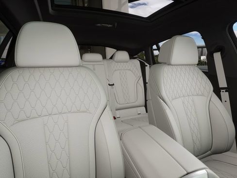 Used 2026 BMW X6 xDrive40i image 41