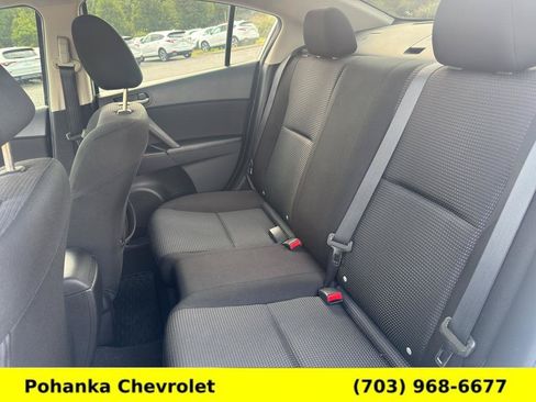 Used 2012 MAZDA MAZDA3 i Sport FWD image 21