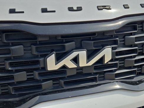 Used 2022 Kia Telluride EX w/ EX Premium Package AWD/4WD image 10