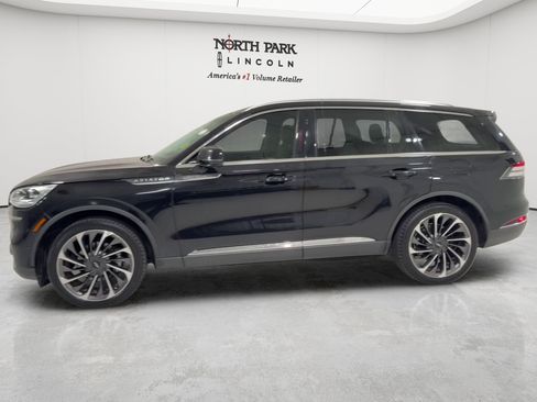 Used 2020 Lincoln Aviator Reserve w/ Equipment Group 202A AWD/4WD image 2