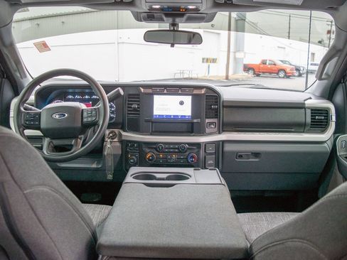 Used 2024 Ford F350 XLT image 30