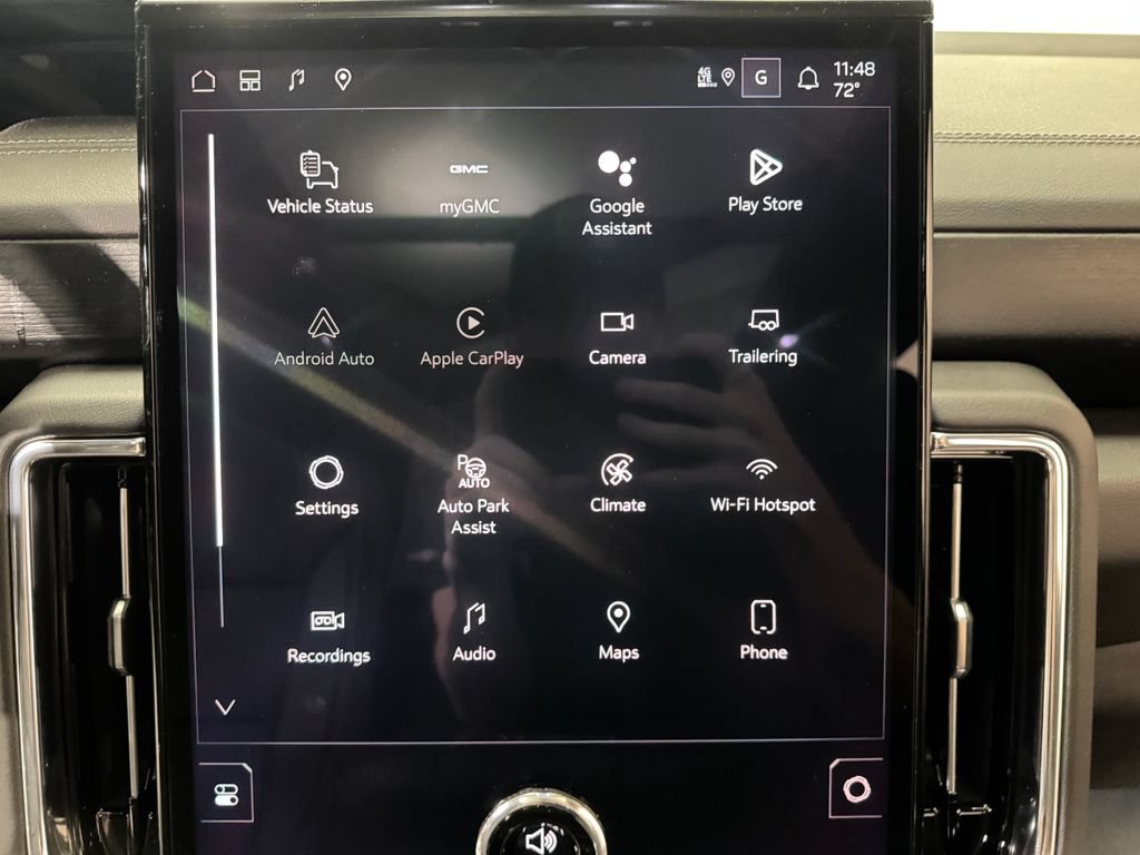 New 2026 GMC Yukon Denali w/ Advanced Technology Package AWD/4WD image 17