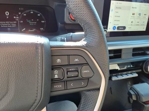 Used 2025 Toyota Tacoma TRD Off-Road AWD/4WD image 21