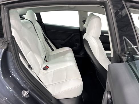 Certified 2023 Tesla Model 3 Performance AWD/4WD image 11