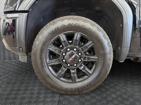 Used 2024 GMC Sierra 2500 AT4 w/ AT4 Premium Plus Package AWD/4WD image 36