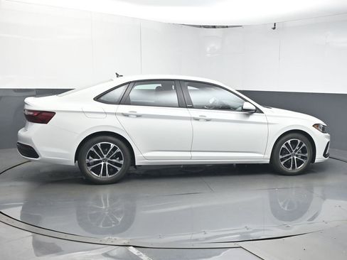 New 2026 Volkswagen Jetta Sport image 8