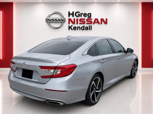 Used 2019 Honda Accord Sport image 3