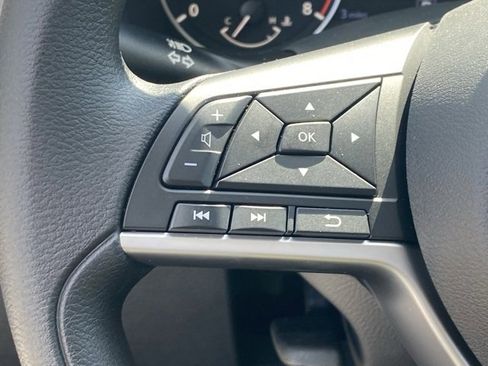 New 2025 Nissan Altima 2.5 SV image 17