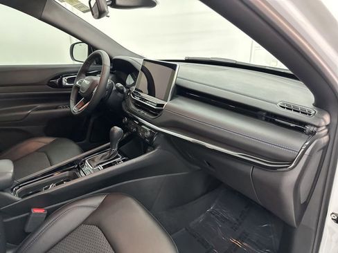 Used 2025 Jeep Compass Latitude w/ Altitude Special Edition image 27