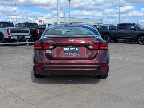 Used 2023 Nissan Altima 2.5 SV image 5