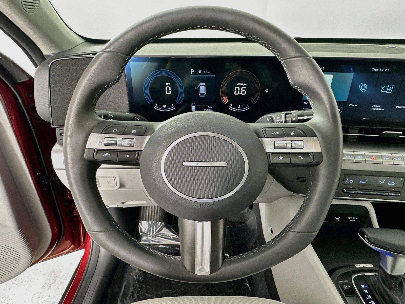 Used 2024 Hyundai Kona SEL FWD image 11