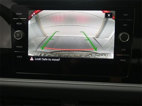 New 2025 Volkswagen Jetta SEL image 32