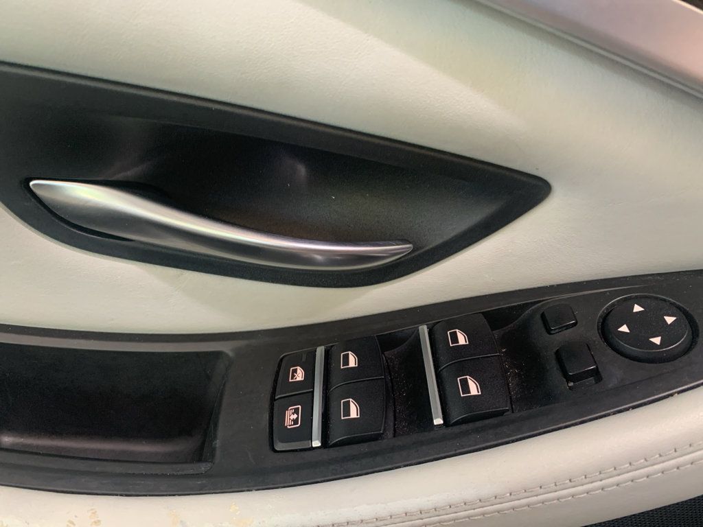 Used 2014 BMW M5 RWD image 30