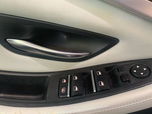 Used 2014 BMW M5 RWD image 30