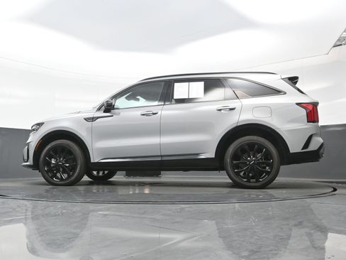 Used 2023 Kia Sorento SX image 31