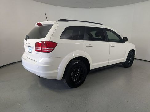 Used 2020 Dodge Journey SE w/ SE Popular Equipment Group FWD image 6