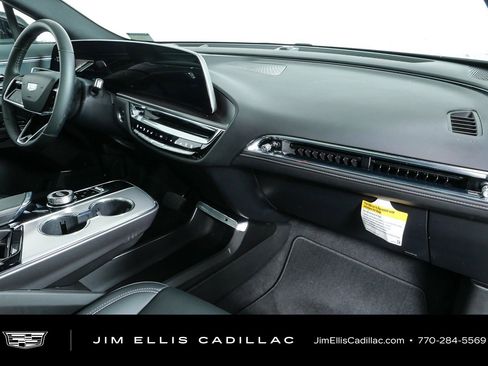 Certified 2024 Cadillac Lyriq Tech RWD image 23