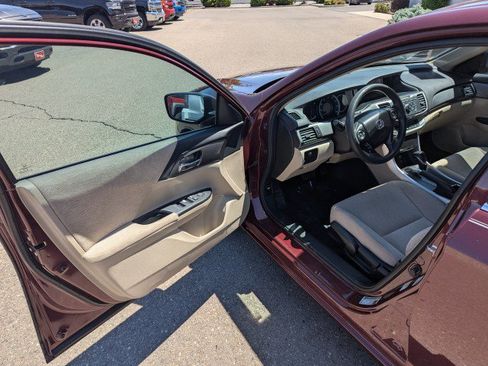 Used 2013 Honda Accord LX image 8