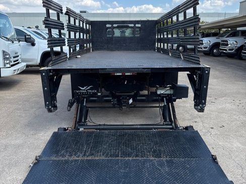 Used 2020 Ford F550 2WD Regular Cab Super Duty image 7