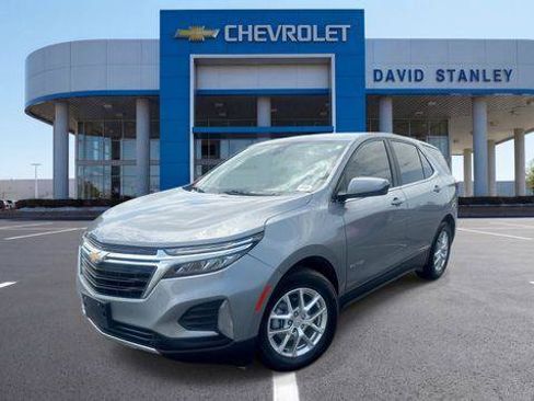 Used 2024 Chevrolet Equinox LT FWD image 1