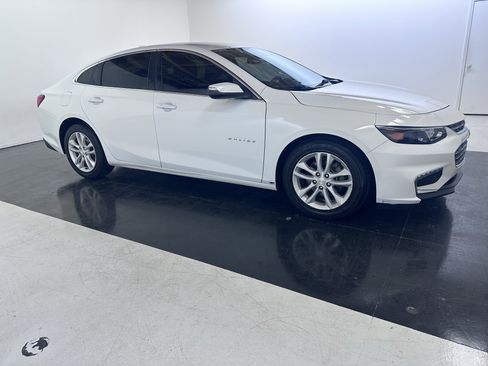 Used 2016 Chevrolet Malibu LT image 17