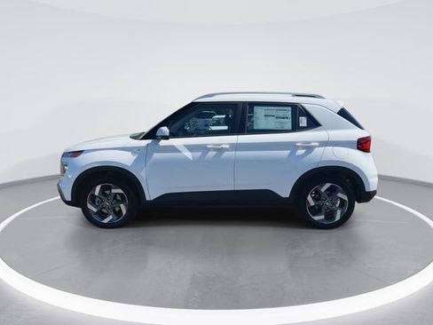New 2026 Hyundai Venue SEL FWD image 5