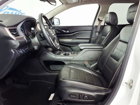 Used 2023 GMC Acadia Denali FWD image 7