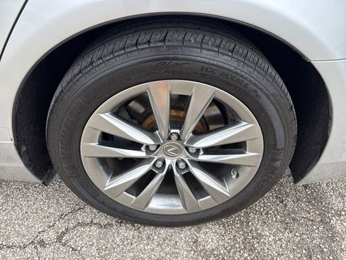 Used 2015 Lexus LS 460 AWD w/ Comfort Package image 9