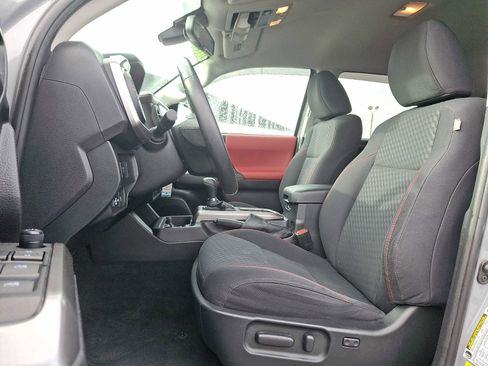 Used 2021 Toyota Tacoma SR5 image 13