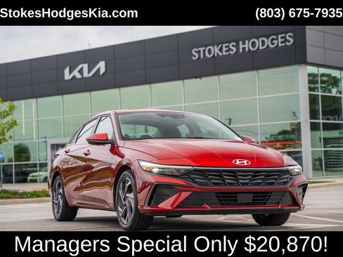 Used 2025 Hyundai Elantra SEL FWD image 1